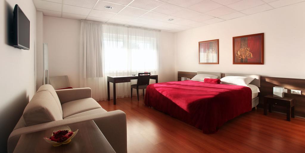 Sós Motel Hatvan Habitación foto